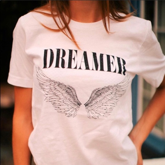 #07 Chic Dreamer Graphic Tee - Picture 2 of 2